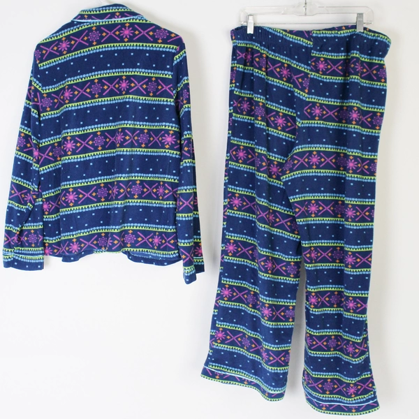 Dream Café Women's XL Multicolor Fleece Pajama Set, Good Condition