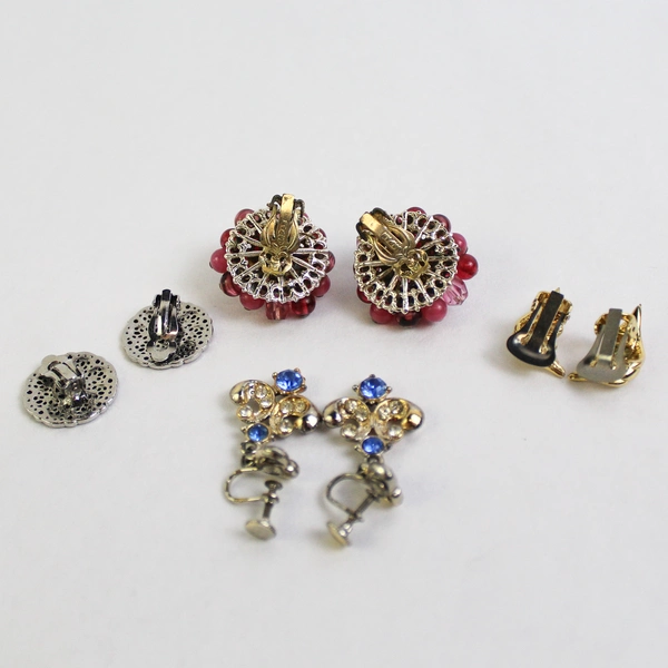 Lot of 4 Vintage Clip On Earrings