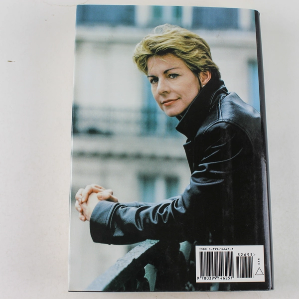 The Last Precinct by Patricia Cornwell 2000 Hardcover - Good Condition