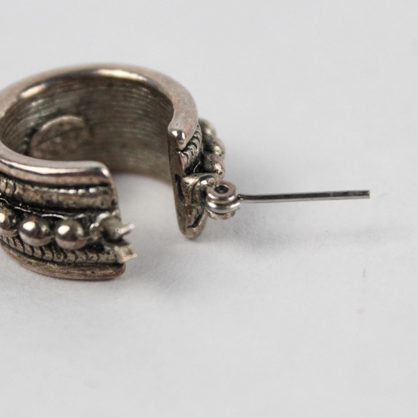 Retro Silver Twist Rope Round Hoop Huggie Earrings Women's Fashion