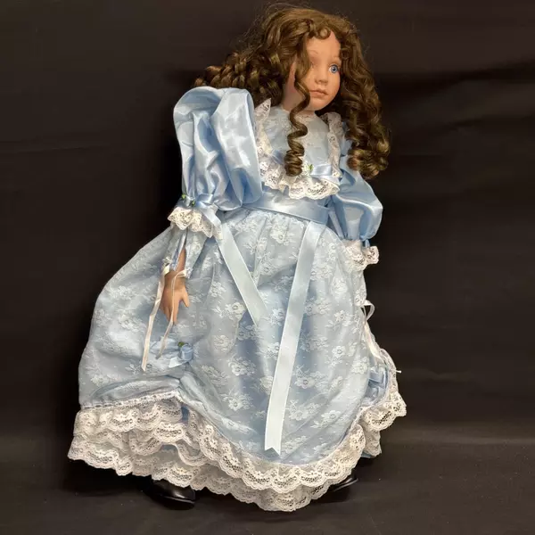 Vtg 1997 Exclusively Yours LE Porcelain Doll Natalie By Ruth Mattingly 24 Inch