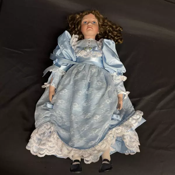 Vtg 1997 Exclusively Yours LE Porcelain Doll Natalie By Ruth Mattingly 24 Inch