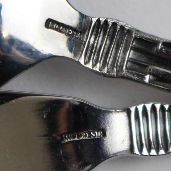 6 Piece Set Oneida Madrid 2003 Stainless Steel Sugar Spoons & Butter Knives