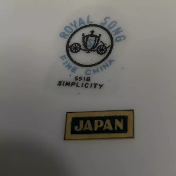 Vintage Lot of 4 Royal Song China Simplicity Fruit Dessert Bowls 5.5"