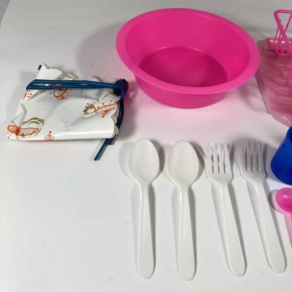 Lot of 16 Dollhouse Kitchen Items Dish Strainer Soap Sponge Apron And More