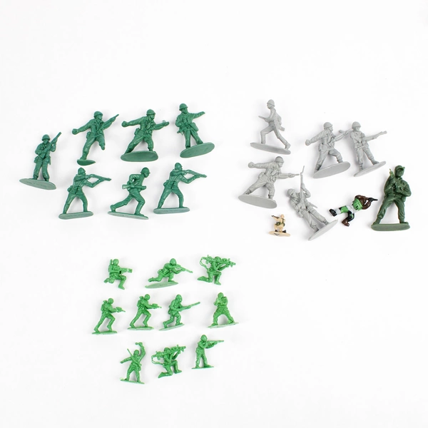 Mixed Lot of Plastic Toy Soldiers Army Vehicles and Accessories