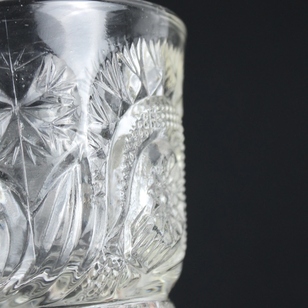 Set of 4 Vintage L.E. Smith Pinwheel and Stars Glass Punch Cups