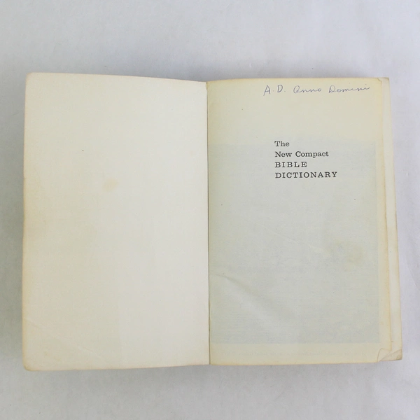 The New Compact Bible Dictionary Special Crusade Edition 1967 Paperback