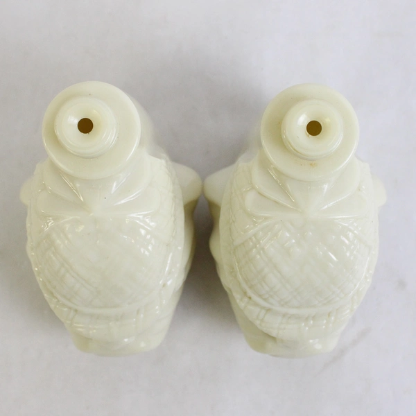 Lot Of 2 Empty Avon Aftershave Decanter Bottles Wild Country 6 Oz Vtg