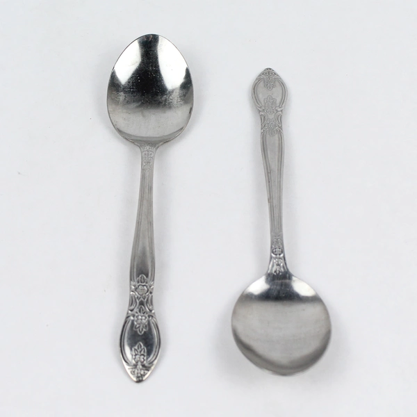 Lot of 5 Floral Pattern Stainless Steel Tablespoons Pre-owned Charm