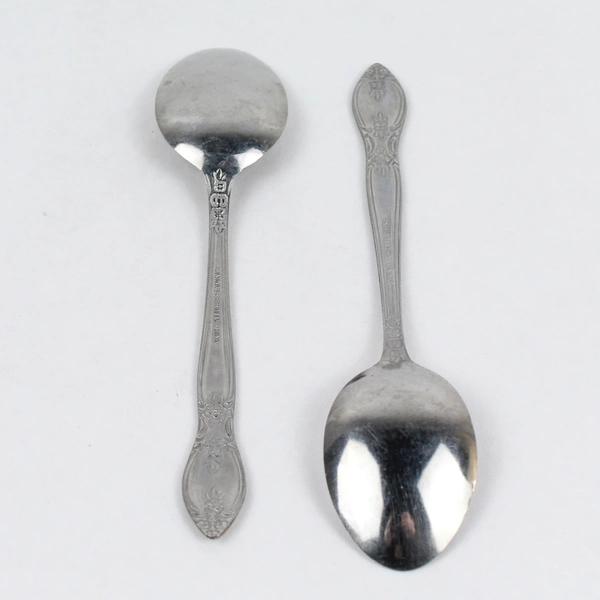 Lot of 5 Floral Pattern Stainless Steel Tablespoons Pre-owned Charm