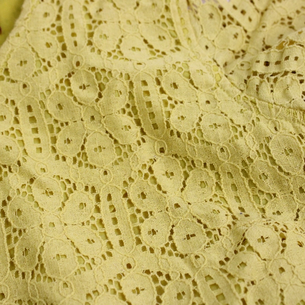 Merona Yellow Short Sleeve Top Shirt Size Small Keyhole Back