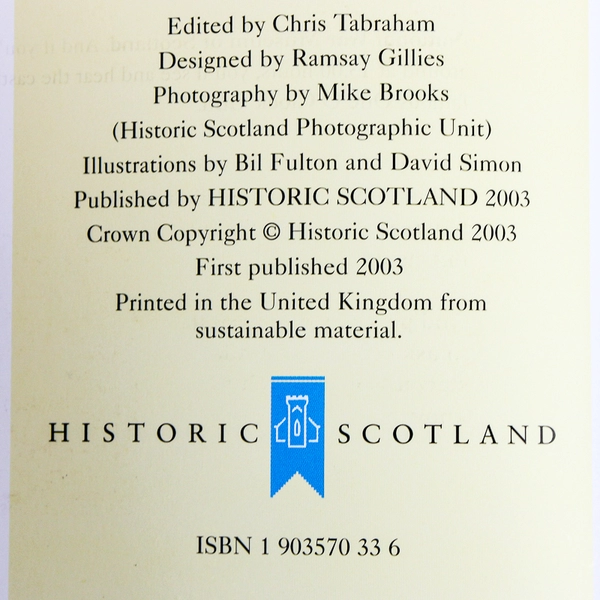 Edinburgh Castle The Official Souvenir Guide by Chris Tabraham 2003 Paperback