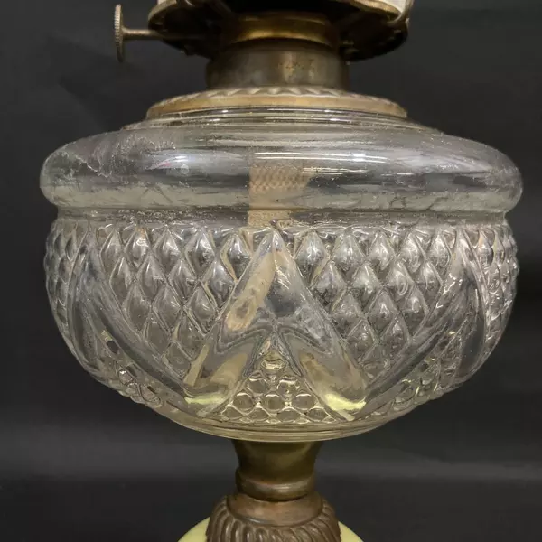 Vtg Eagle Patterned Glass And Hand Painted Ceramic Oil Lamp Yellow Pink Flowers