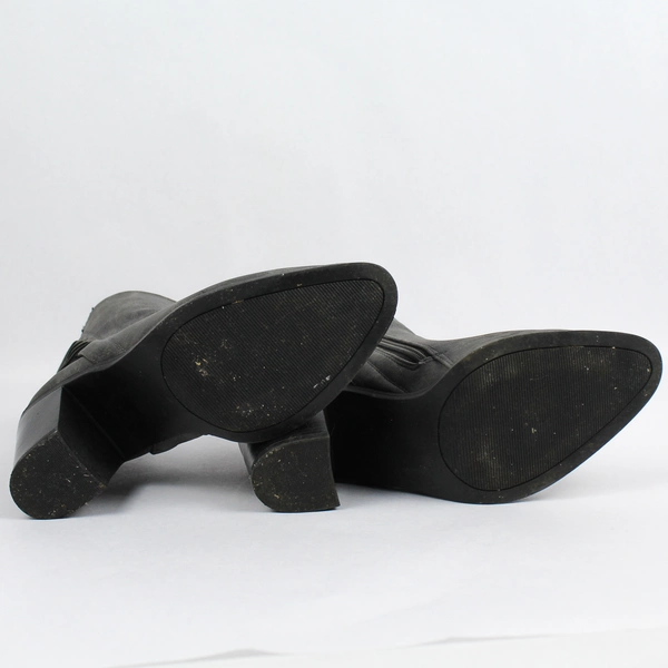 Very Volatile Los Angeles Gray Boots Women's Size 8.5 - Chic 3.25" Heel