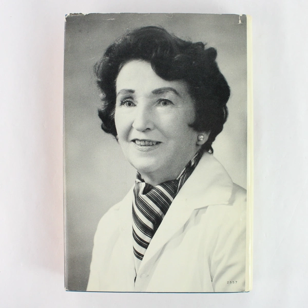 Vintage 1980 The Hidden Target by Helen MacInnes Hard Cover Book Club Edition