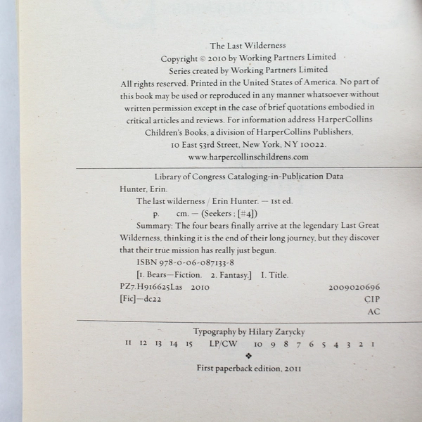 The Last Wilderness Seekers by Erin Hunter 2011 Paperback - Good Condition