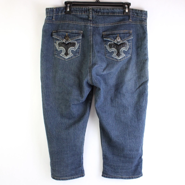 Jeanbay Denim Capri Women's Size 16 Bedazzled Medium Wash High Rise