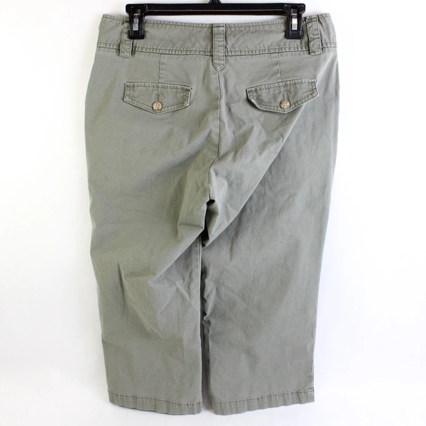 Dockers Green Capri Pants, Women's Size Medium 32" Waist