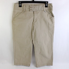 Dockers Khaki Capri Pants Women's Size Medium 32" Waist