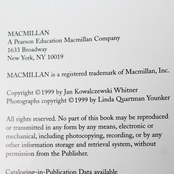 Gardening with Stone by Jan Kowalczewski Whitner 1999 Hardcover Dust Jacket