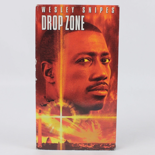 Drop Zone Wesley Snipes Gary Busey Paramount VHS 1994