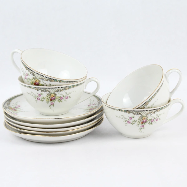 Lot of 4 Hutschenreuther Cups And 5 Saucers White With Pink Flowers Bavaria