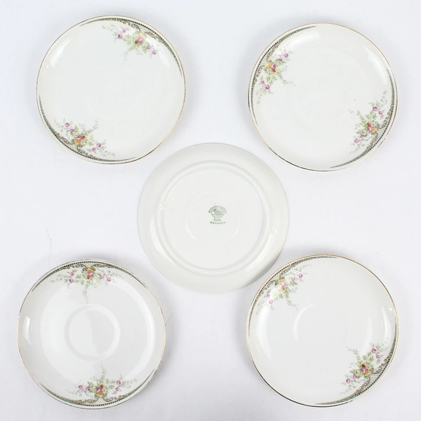 Lot of 4 Hutschenreuther Cups And 5 Saucers White With Pink Flowers Bavaria