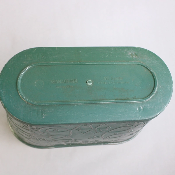TVI Imports Green Snowflake Design Plastic Planter