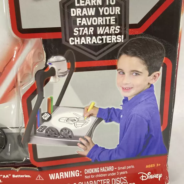 2015 Tara Toy Star Wars Tracing Projector Set Vader R2D2