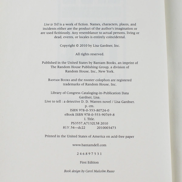 Live to Tell by Lisa Gardner 2010 Hardcover - Good Condition, Suspense Novel