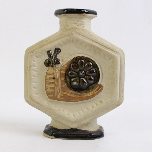 Vintage Takahashi Stoneware Embossed Snail Bud Vase A592 Japan 3.75 Inch