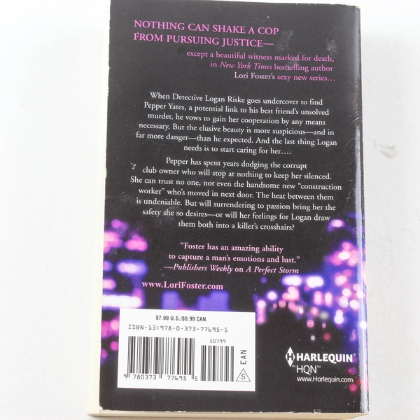 Run the Risk by Lori Foster 2012 Harlequin Paperback Good Condition