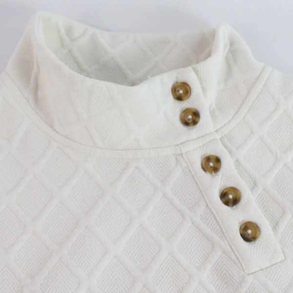 Two Twenty White Long-Sleeved Sweater Women's Large - Pre-owned, Stylish!