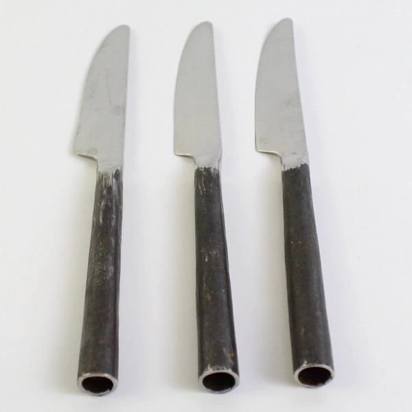 Lot of 3 Dinner Knives Pier One Imports 9" Stainless Steel PII6 Hollow
