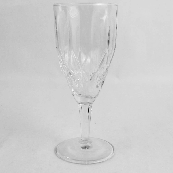 Set of 8 Unbranded Sherry Wine Glasses Short Stemmed 7.25" Tall