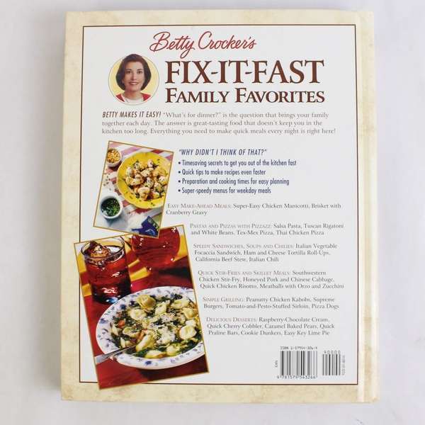 Betty Crocker's Fix-It-Fast Family Favorites Cookbook 2000 1st Edition Hardcover