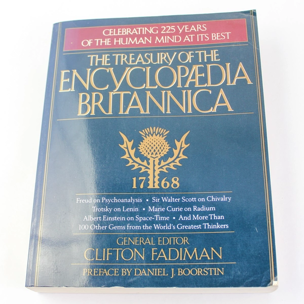 The Treasury of the Encyclopedia Britannica by Clifton Fadiman 1992 PB