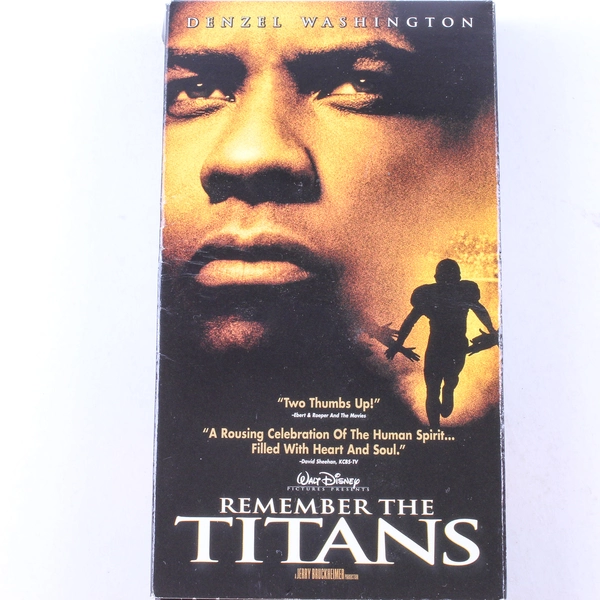 Remember The Titans VHS 2001 Denzel Washington Disney Family Movie Classic