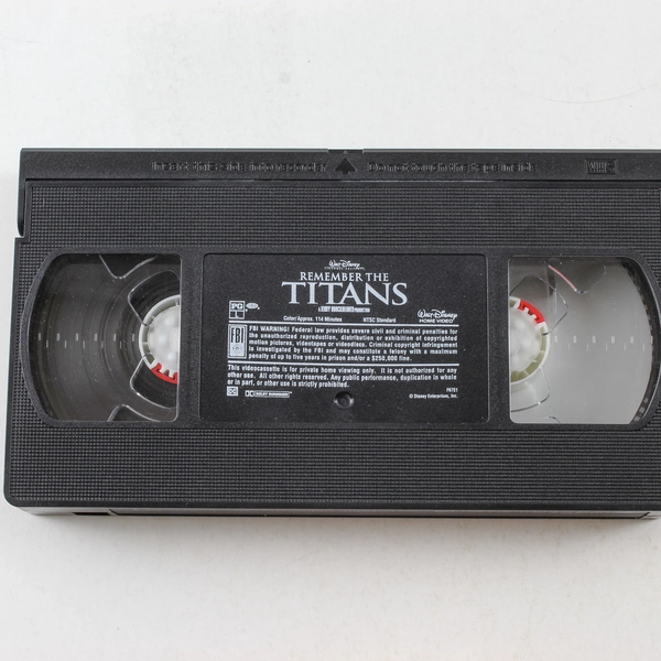 Remember The Titans VHS 2001 Denzel Washington Disney Family Movie Classic
