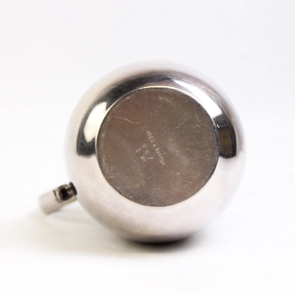 Vintage 1 Pint Reed & Barton Silverplated Creamer 967