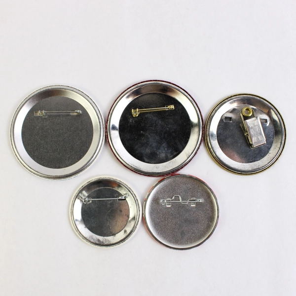 Lot of 5 Continental Airlines Pinback and Clip Buttons 2.25" to 3"