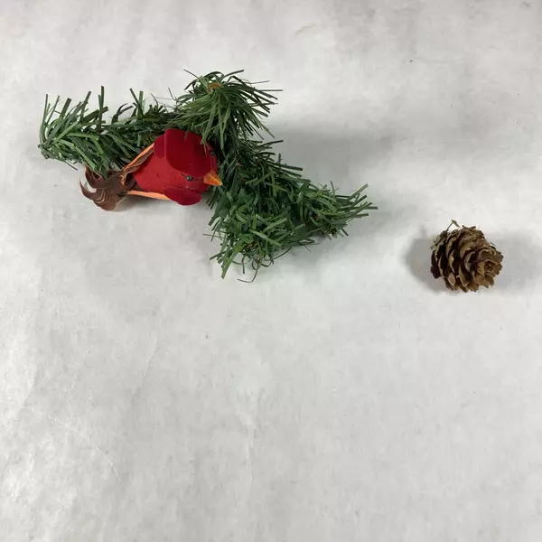 23 Inch Old World Santa Claus Figurine With Basket Of Apples Tree Bag