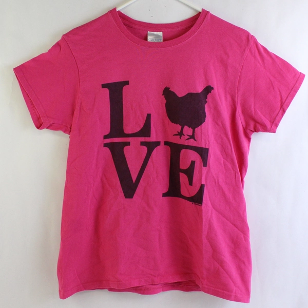 Gildan Ultra Cotton Love Chicken Pink Graphic T-Shirt Women's Size Medium