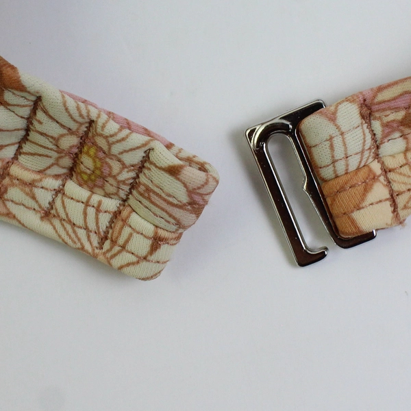 Xhilaration Tan Pink and Beige Floral Patterned Bikini Top Women's Size Large