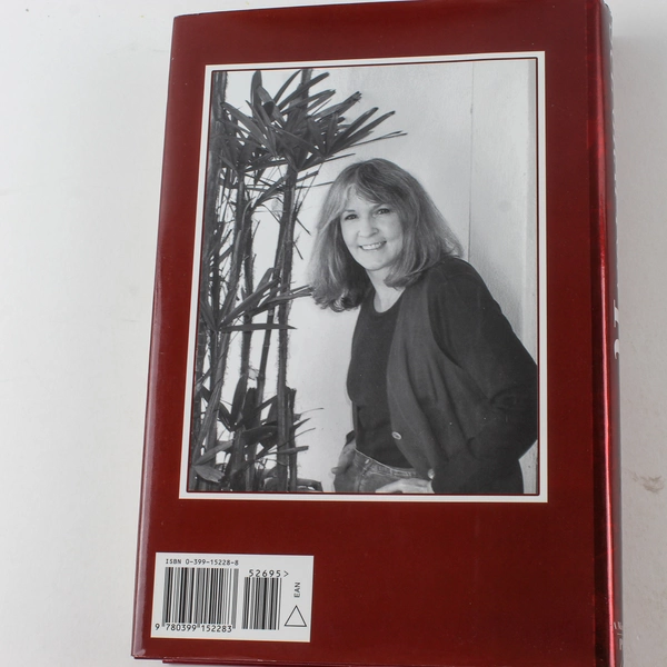 Sue Grafton R is for Ricochet 2004 Hardcover Book in Good Condition