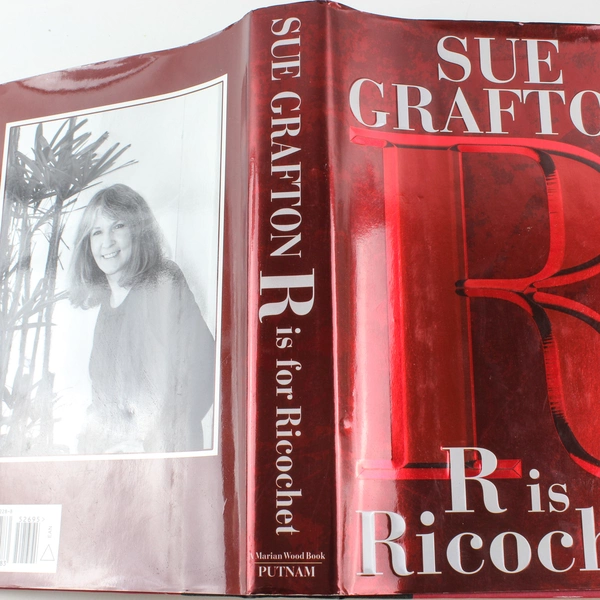 Sue Grafton R is for Ricochet 2004 Hardcover Book in Good Condition