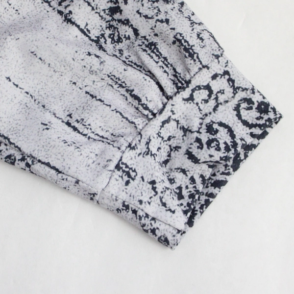 Unbranded Black and Gray Half-Zip Long-Sleeved Shirt Women's XL