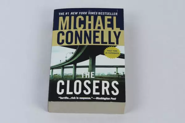 The Closers by Michael Connelly 2006 Paperback - Good Condition Thriller Novel
