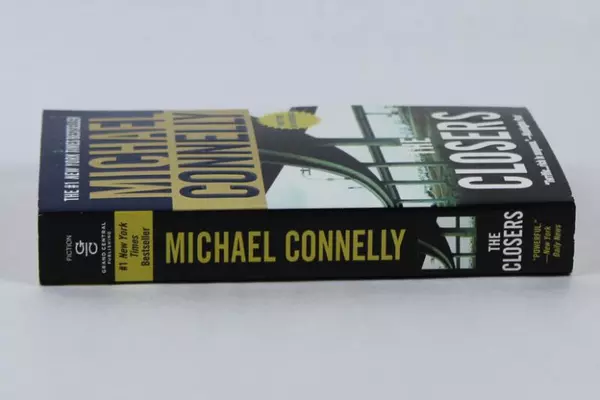 The Closers by Michael Connelly 2006 Paperback - Good Condition Thriller Novel